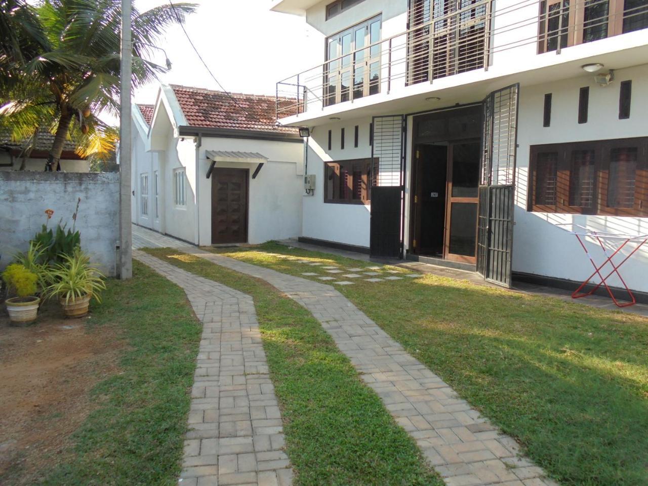 Jmf Hotel Negombo Exterior photo